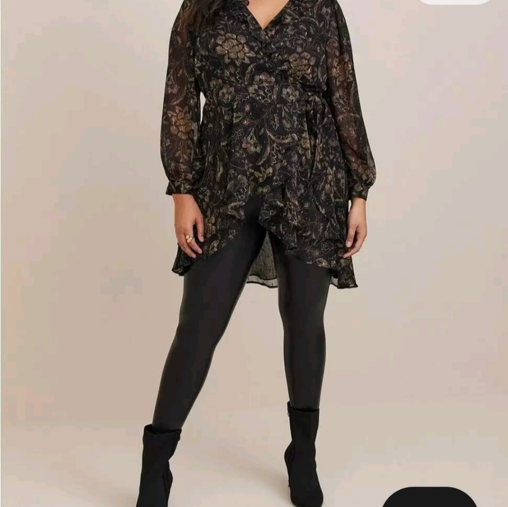 🏷️TORRID Chiffon Layered Tie Front Surplice Tunic Black Floral Blouse Size 1X - Picture 3 of 15
